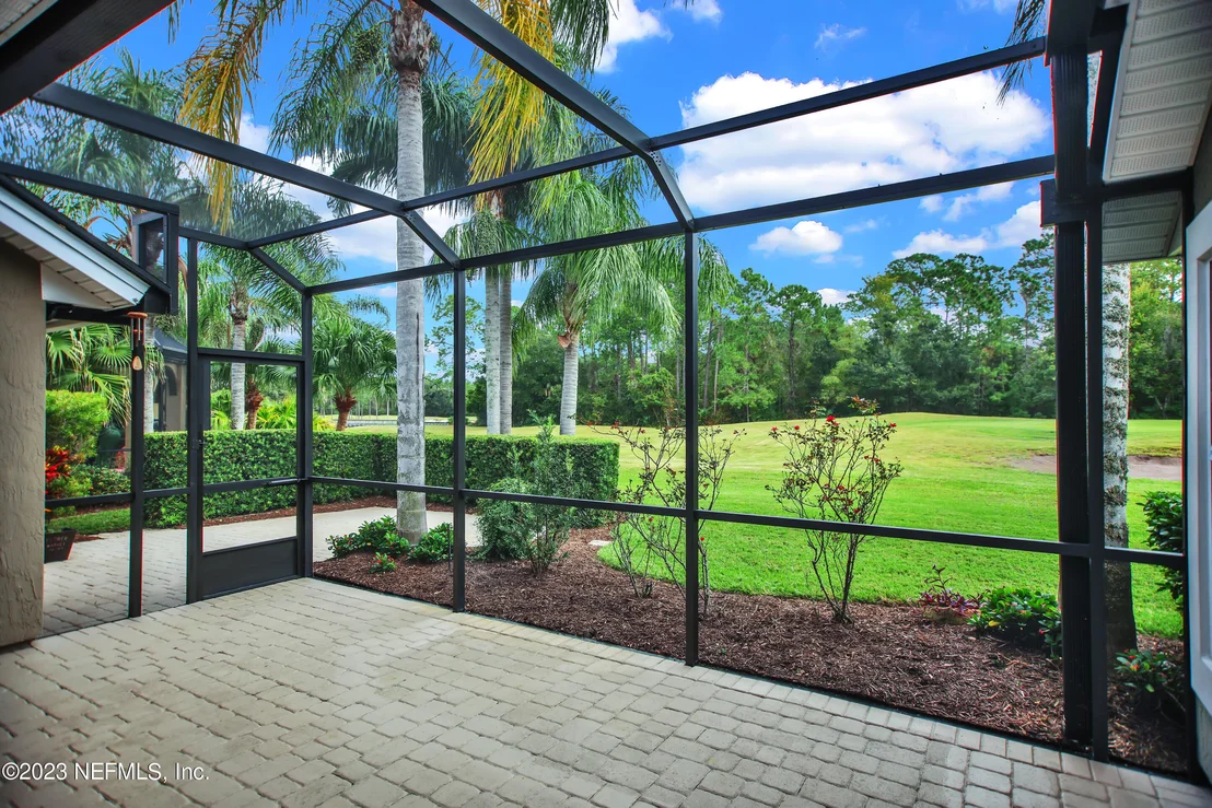 Photo of 944 OXFORD Drive