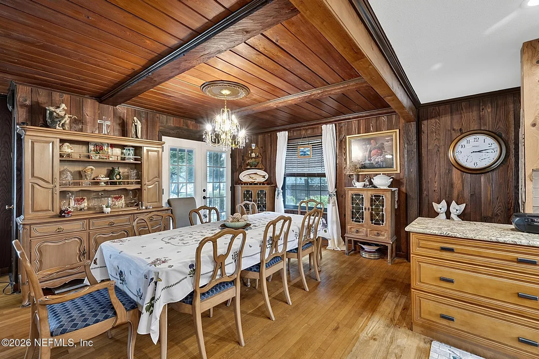 Photo of 1375 CEDAR BAY Road
