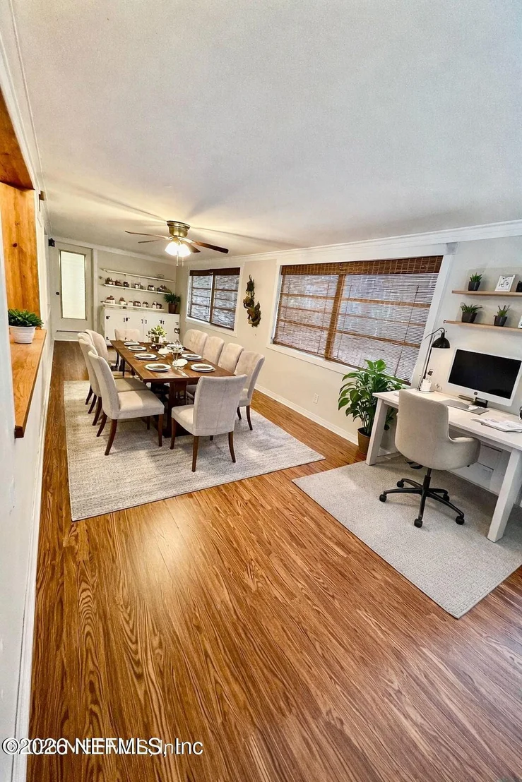 Photo of 2324 BUTTONWOOD Drive