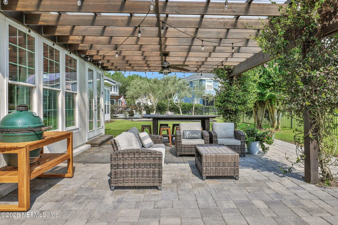 Photo of 1005 MEADOW VIEW Lane