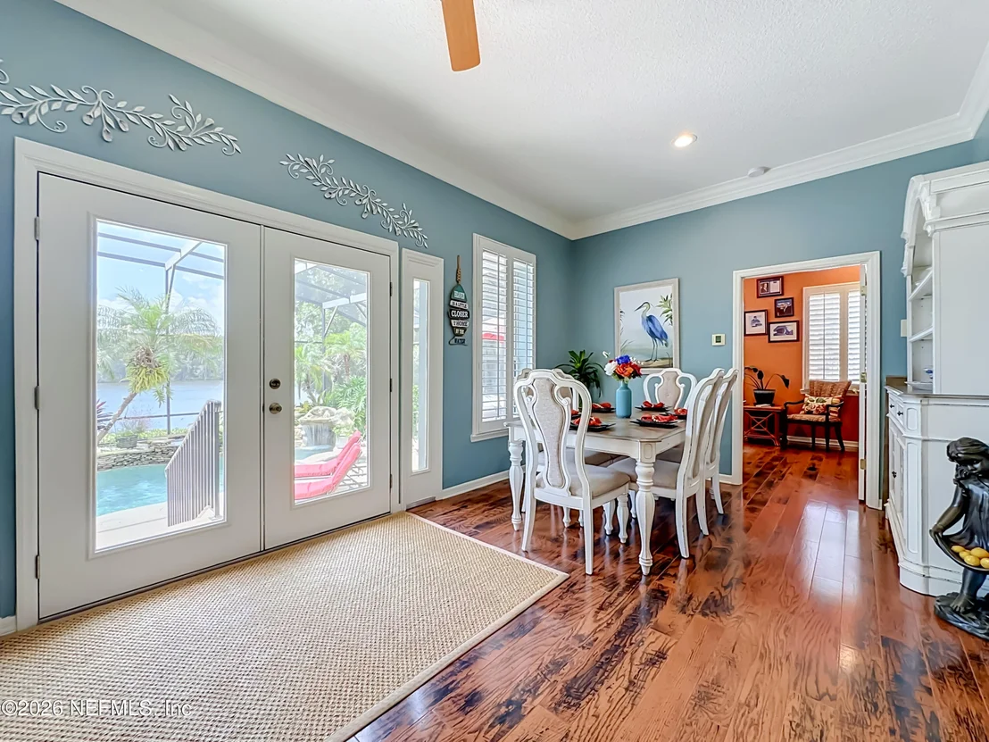 Photo of 129 RIVER Road