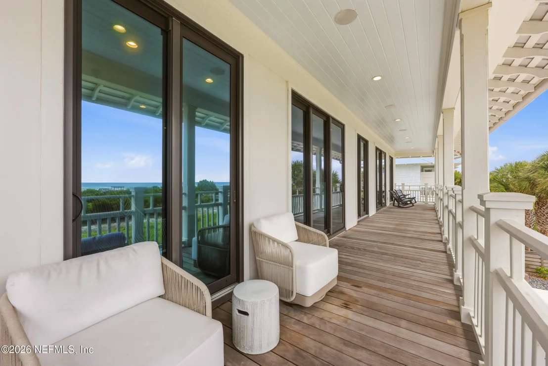 Photo of 688 OCEAN PALM Way
