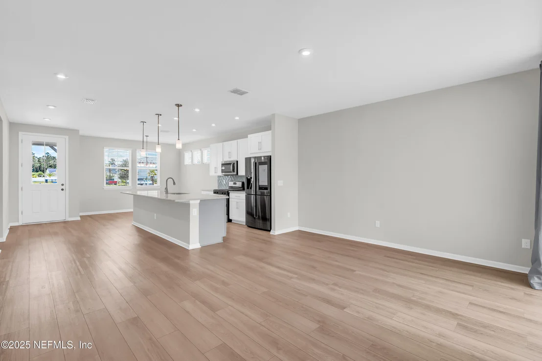 Photo of 575 BUTTONWOOD Loop