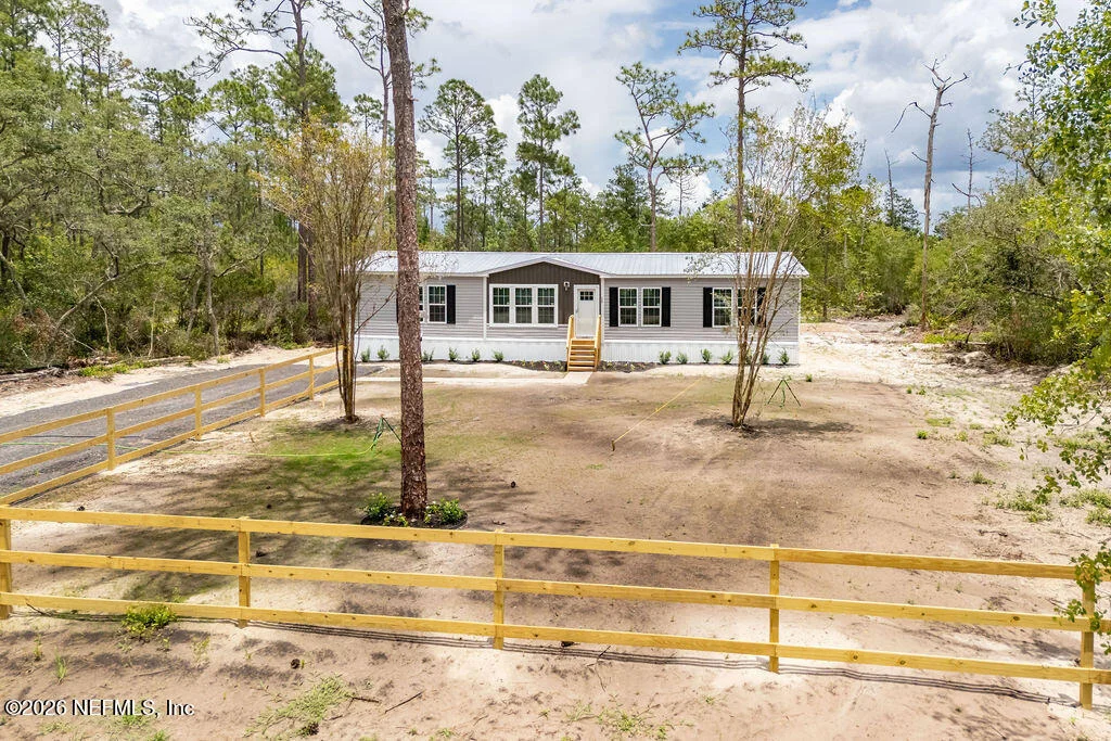 Photo of 230 REDEYE Road