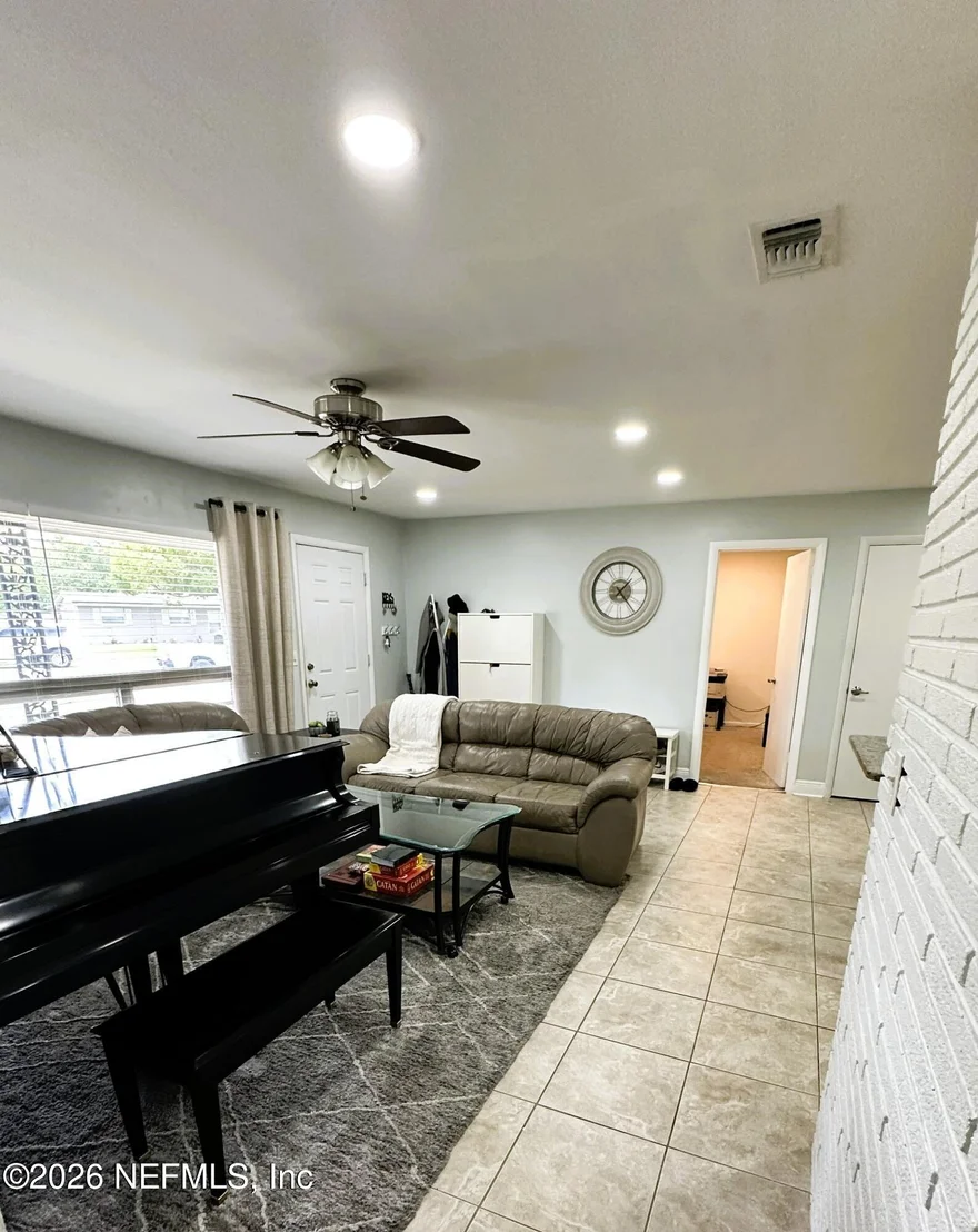Photo of 11639 MARINA Drive