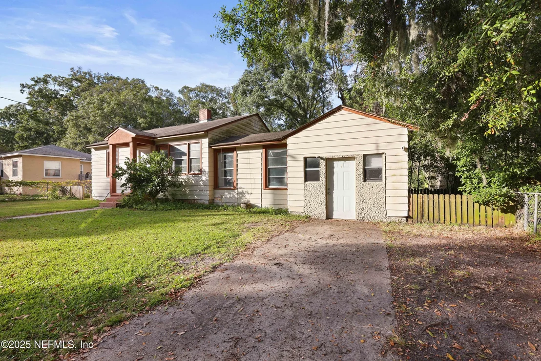 Photo of 3527 OLEANDER Street