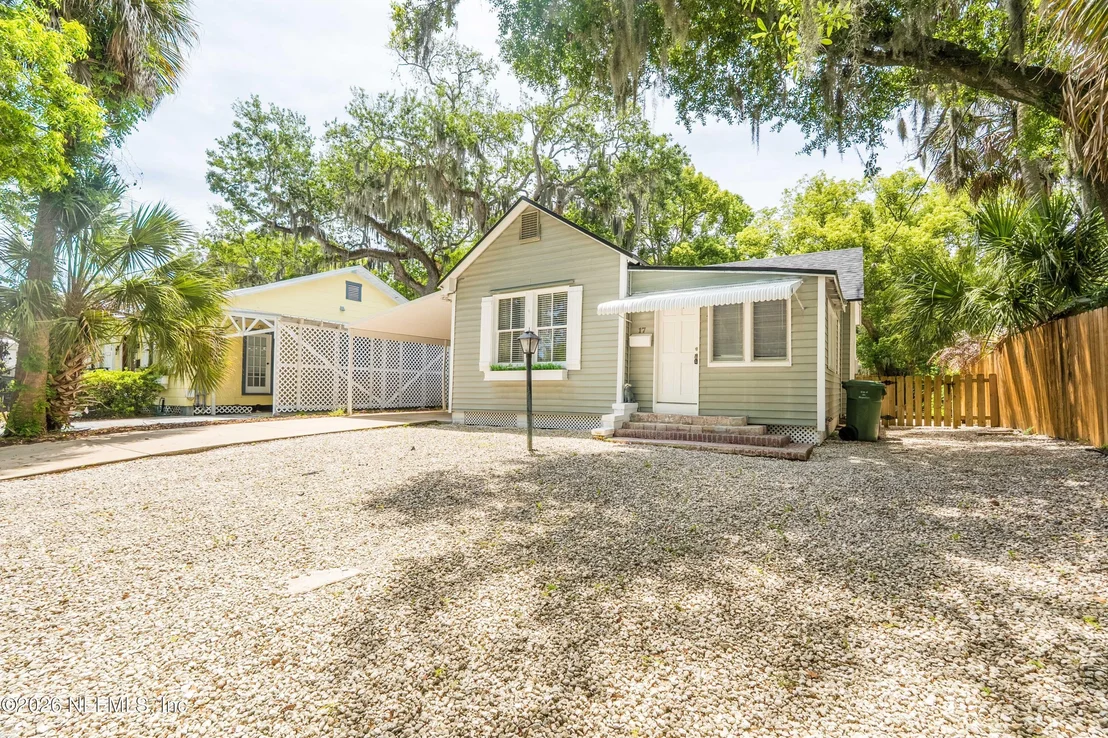 Photo of 17 DUFFERIN Street