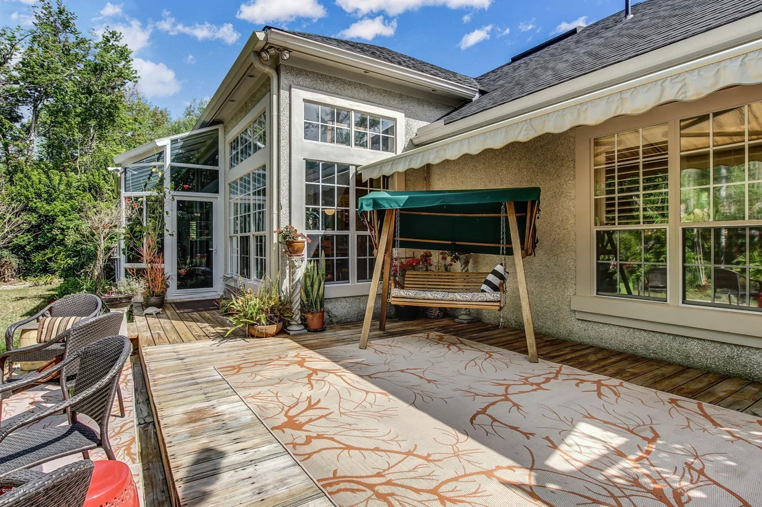 Photo of 8128 SUFFIELD Court