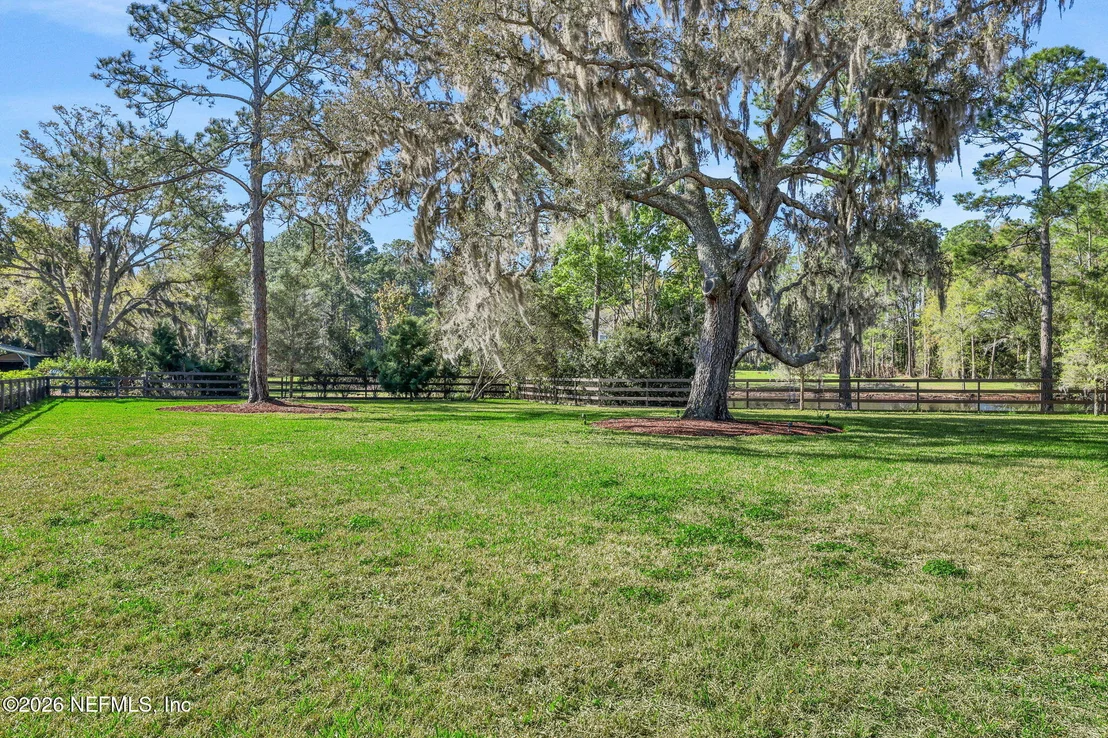 Photo of 532 MOONSHINE Drive