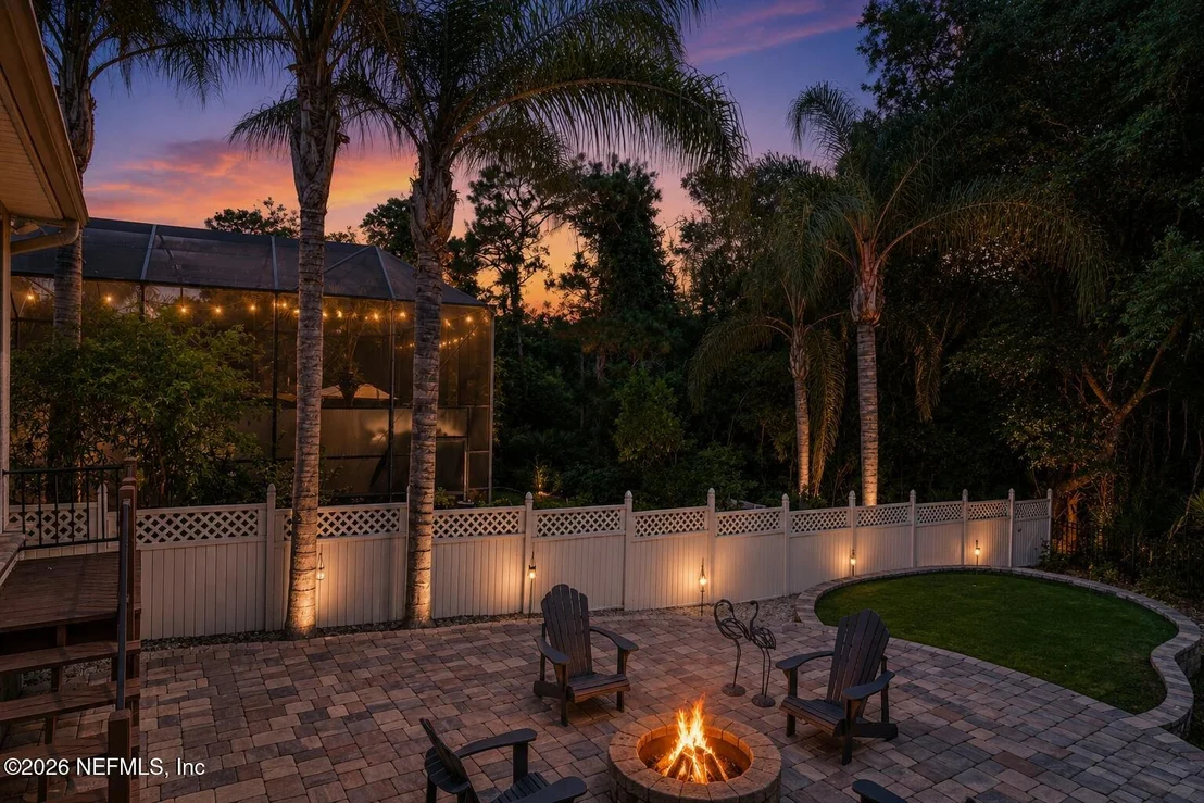 Photo of 828 RILEY Lane