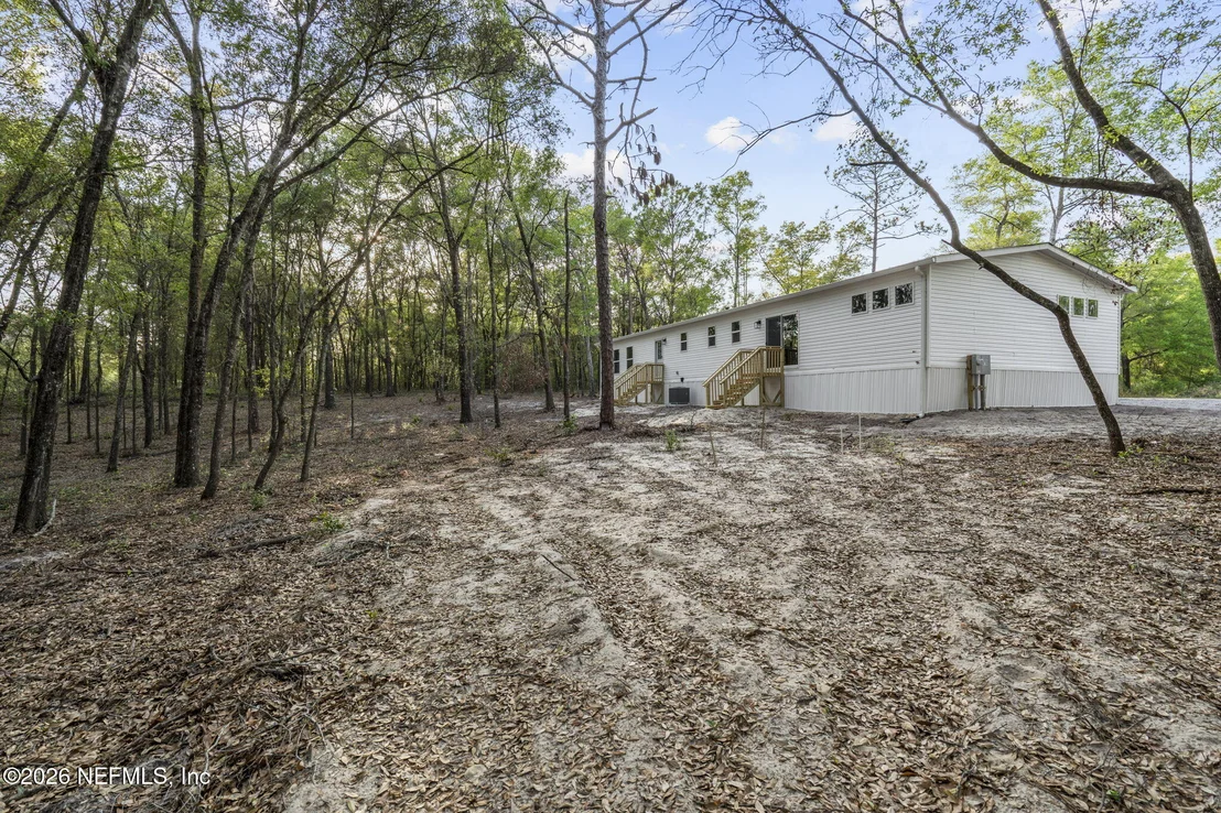 Photo of 6109 CENTER Circle