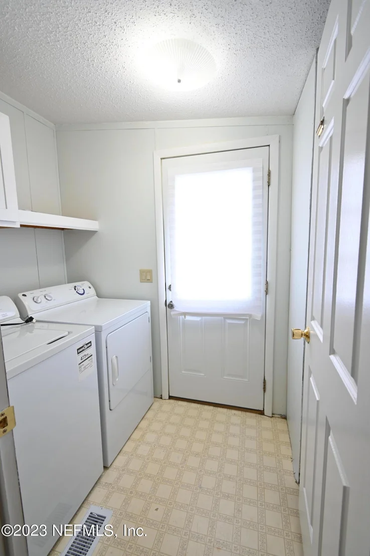 Photo of 11349 DEERWOOD Circle