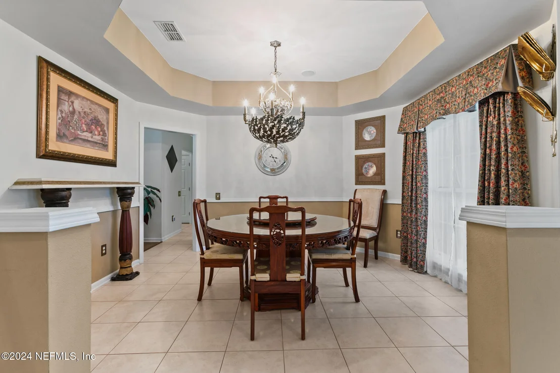 Photo of 800 LAPOMA Way