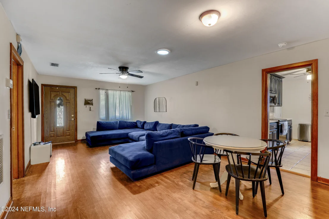 Photo of 2401 CALADIUM Road