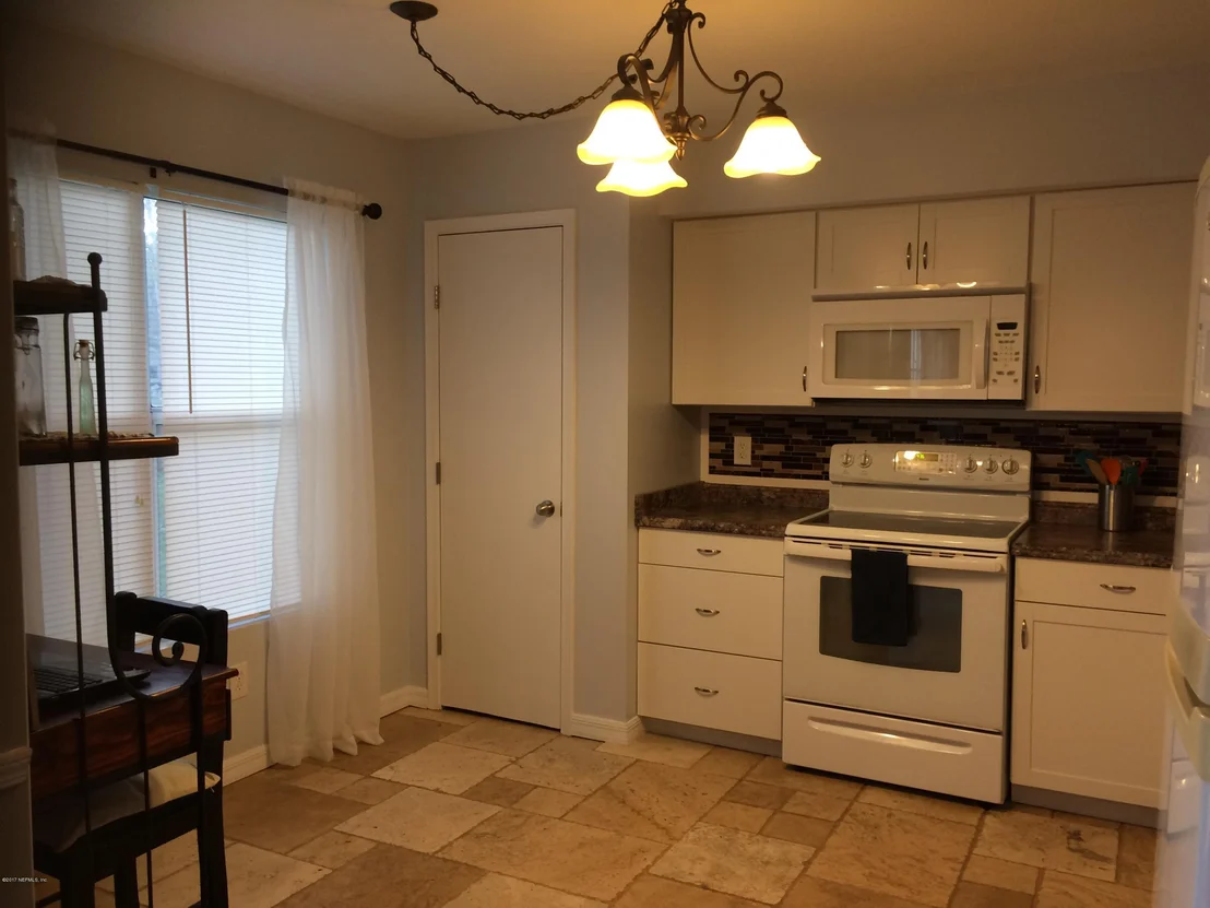 Photo of 418 HARVEST BEND Drive