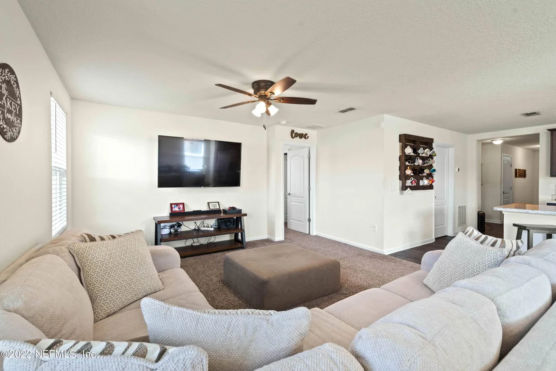 Photo of 6206 PAINT MARE Lane