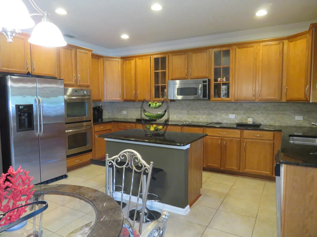 Photo of 137 CRESTHAVEN Place