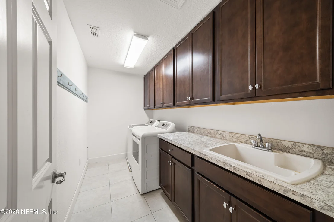Photo of 341 ASPEN LEAF Drive