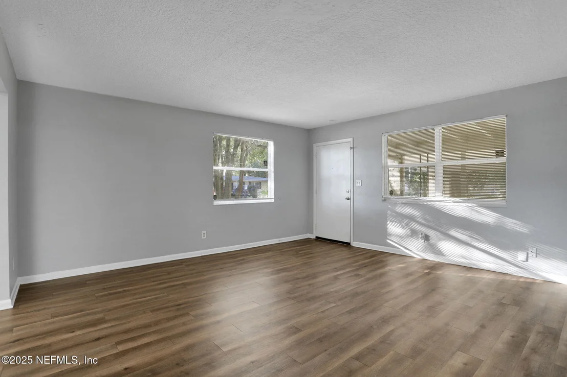 Photo of 3145 PLUMTREE Drive