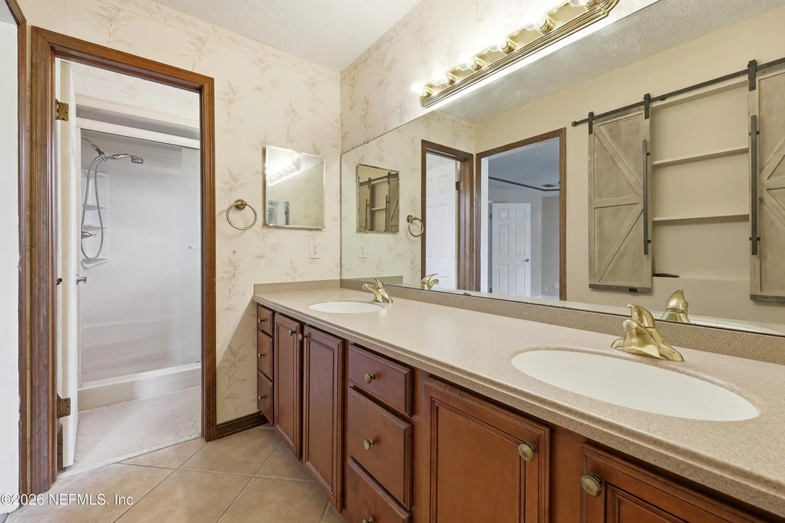 Photo of 346 FOXRIDGE Road