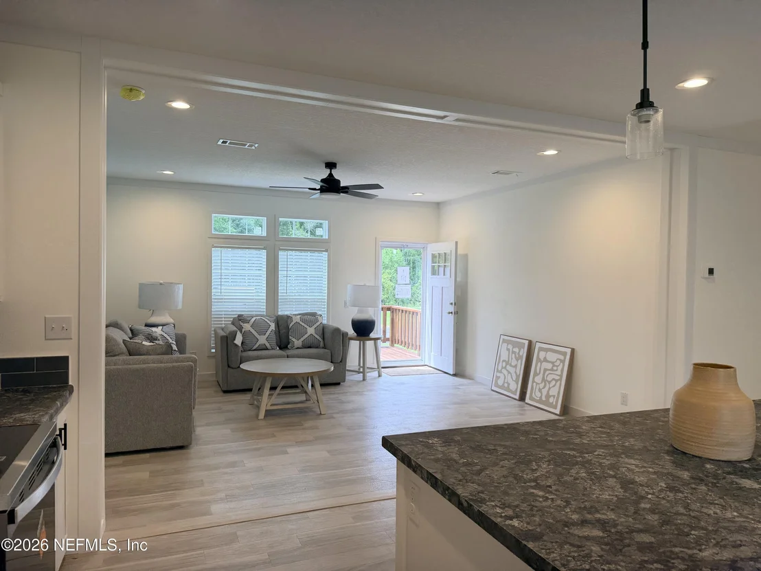 Photo of 954 MCLAUGHLIN Lane
