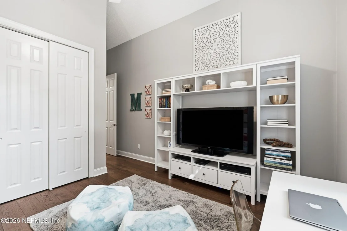 Photo of 189 ST JOHNS FOREST Boulevard