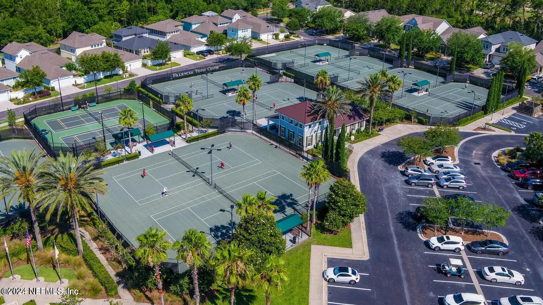 Photo of 752 PROMENADE POINTE Drive