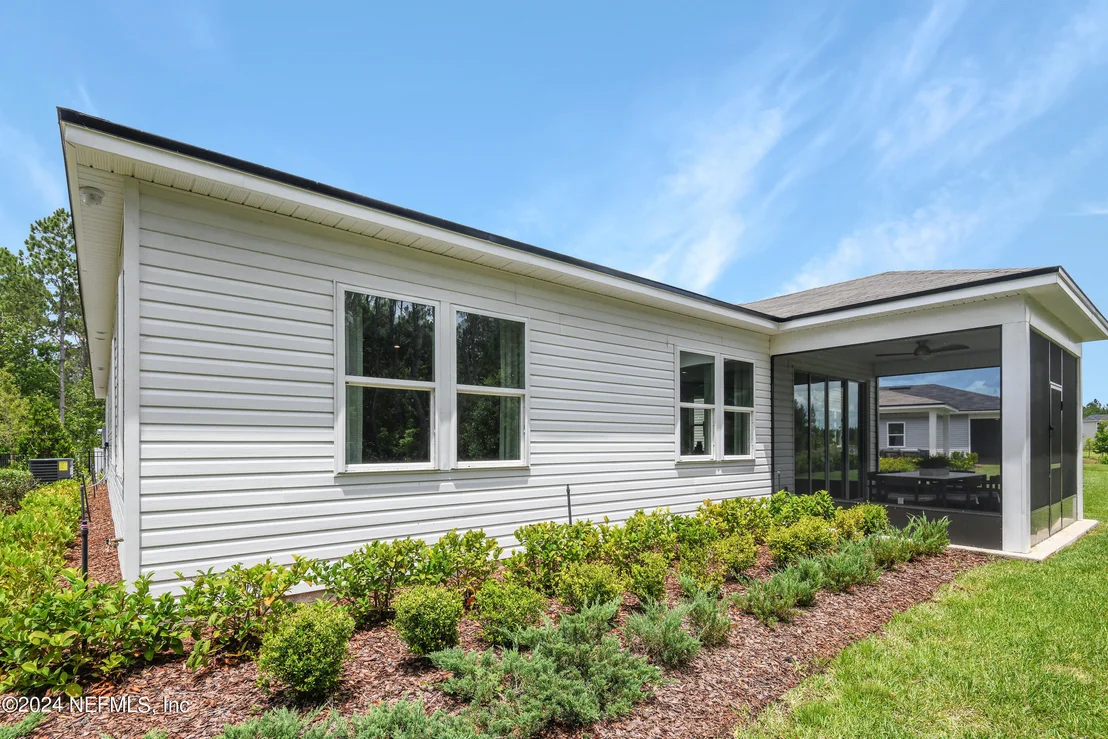 Photo of 6776 DUTTON SPUR Lane