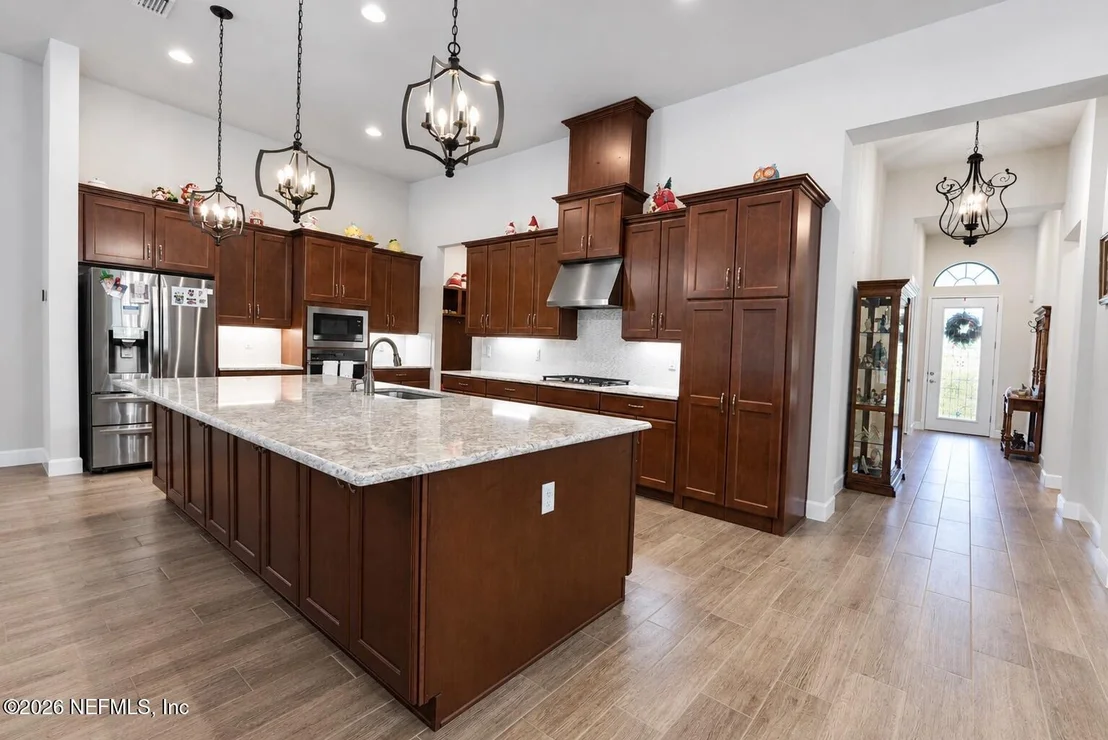 Photo of 21 EDISON Lane