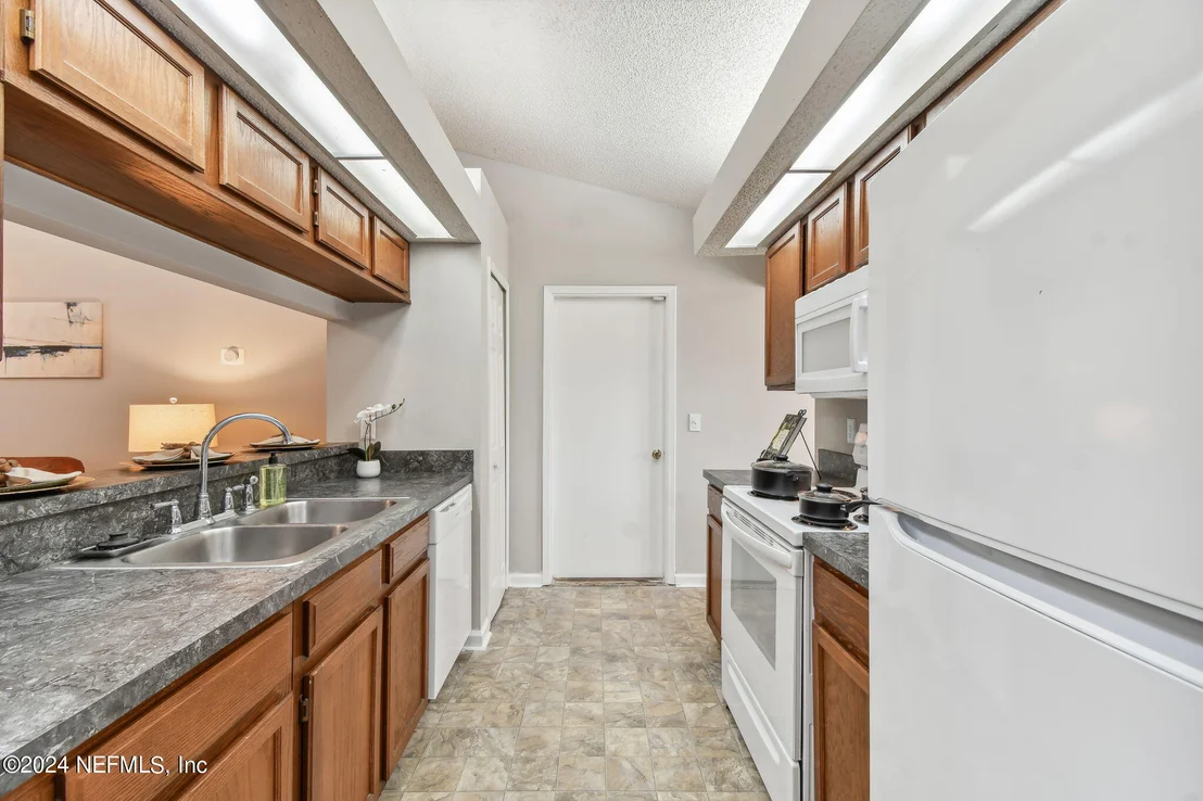 Photo of 8779 HAMMOND FOREST Drive