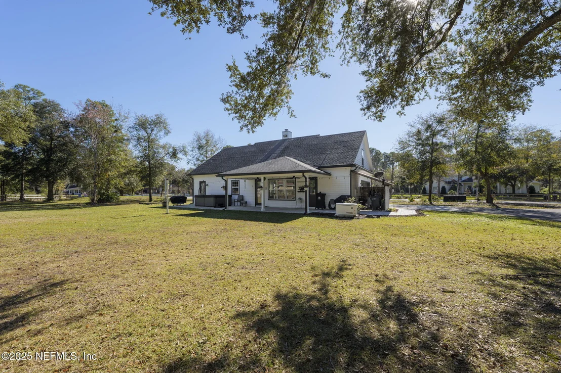 Photo of 1499 SHEFFIELD Road