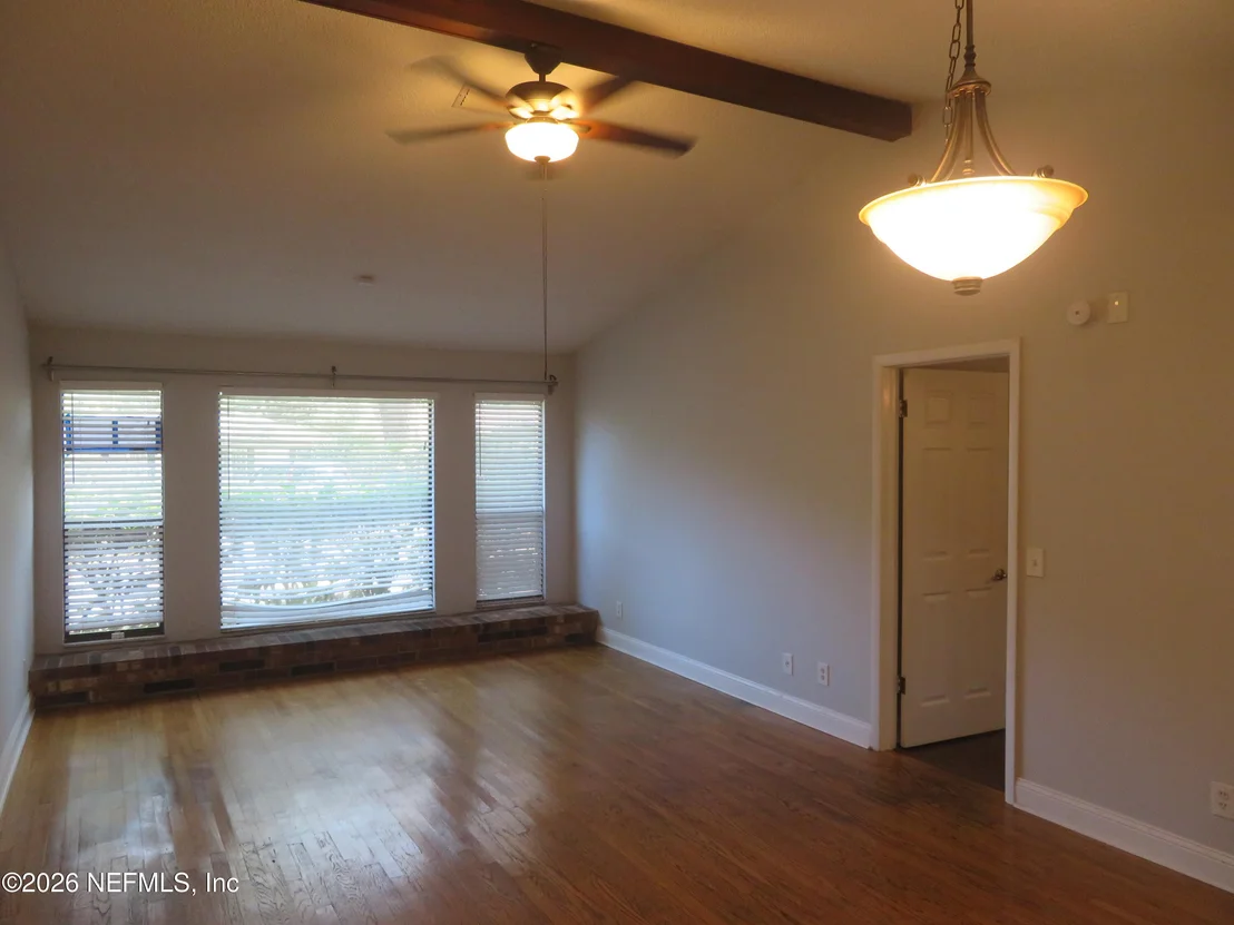Photo of 5302 HICKSON Road