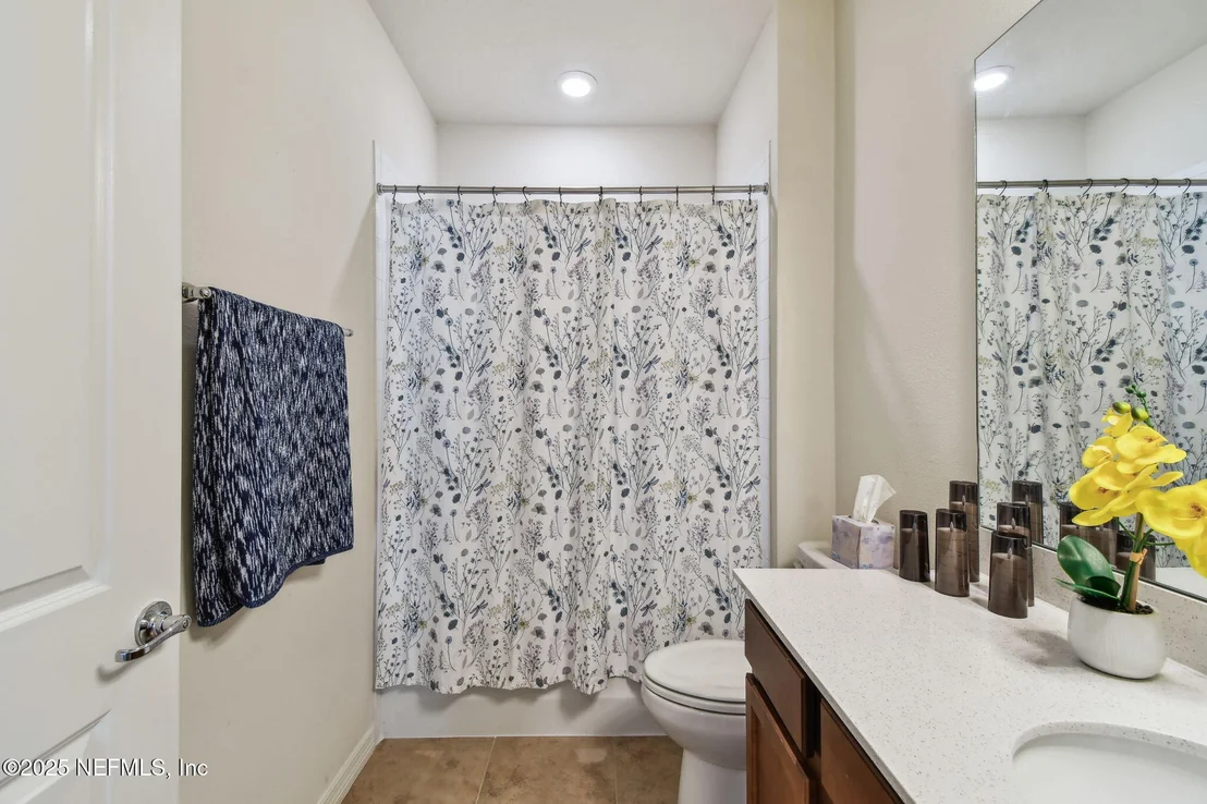 Photo of 182 MYRTLE OAK Court