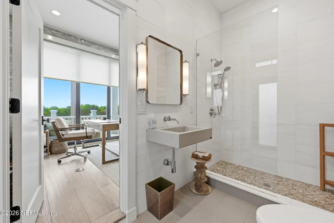 Photo of 688 OCEAN PALM Way