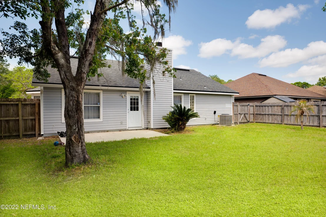 Photo of 387 WILLOW GREEN Drive