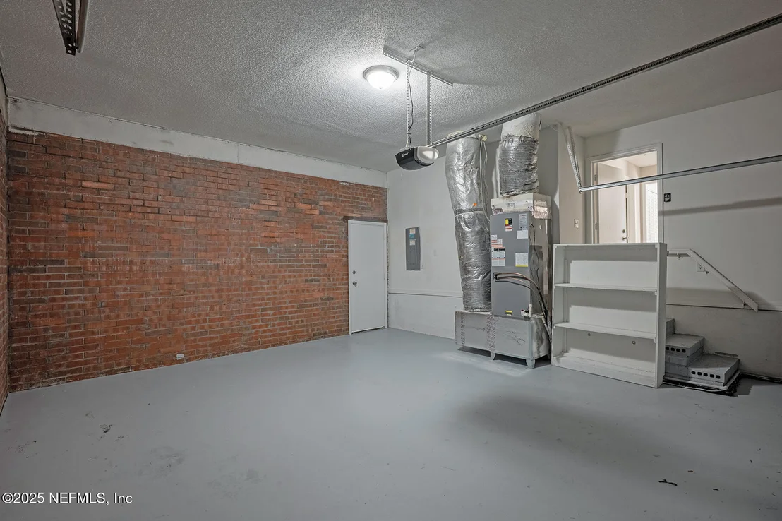 Photo of 2576 BOTTOMRIDGE Drive