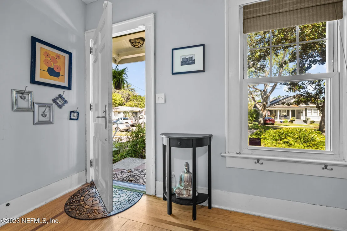 Photo of 3668 RIVERSIDE Avenue