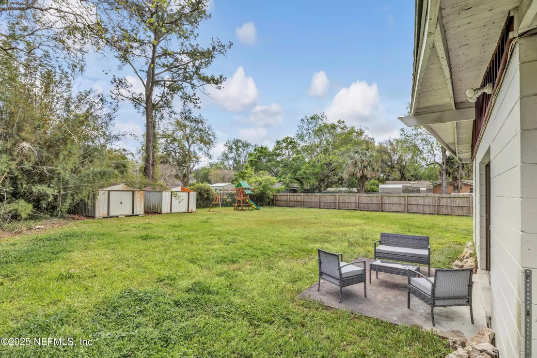 Photo of 1005 LAS ROBIDA Drive