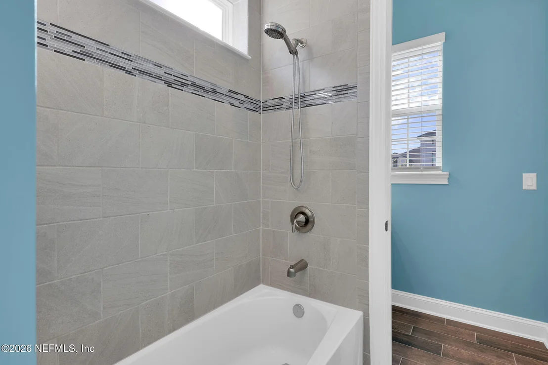 Photo of 62 BROADLEAF Lane