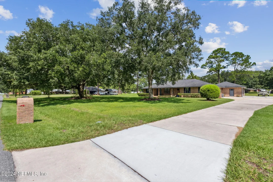 Photo of 55199 DEER RUN Road