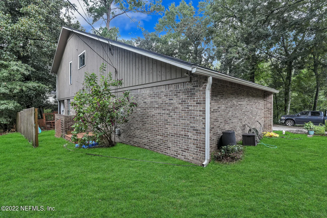 Photo of 9970 SCOTT MILL Road