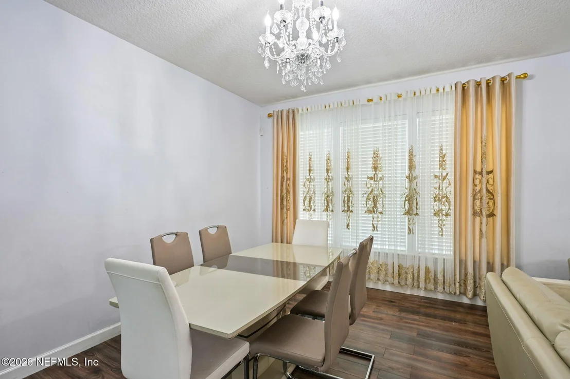 Photo of 558 ROSERUSH Lane