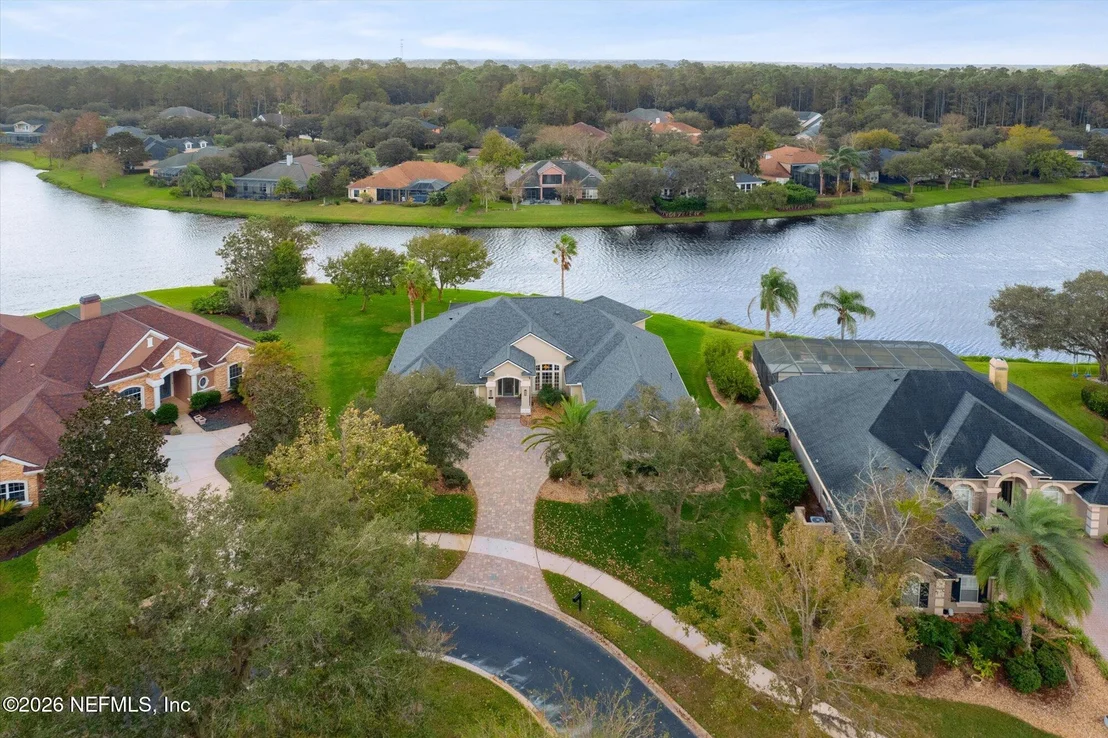 Photo of 700 PINECREST ISLE Court
