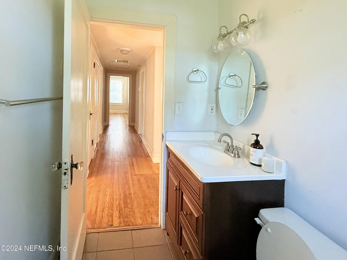 Photo of 4557 RAMONA Boulevard