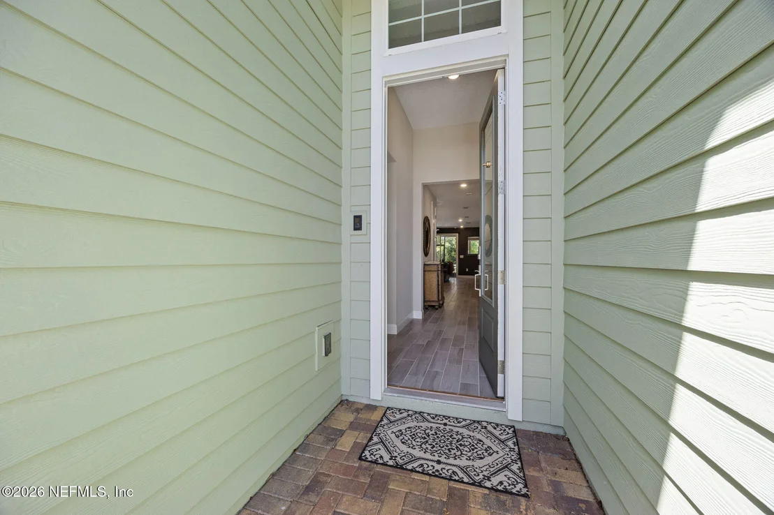 Photo of 220 RIVERCLIFF Trail