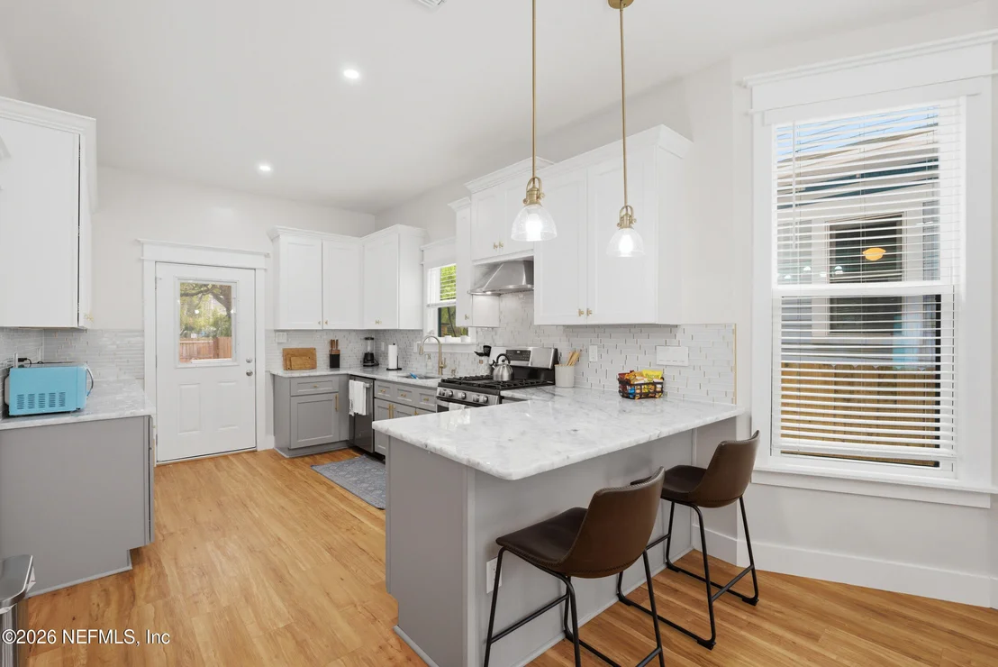 Photo of 1217 WALNUT Street