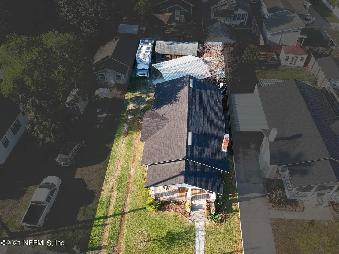 Photo of 4443 BEVERLY Avenue
