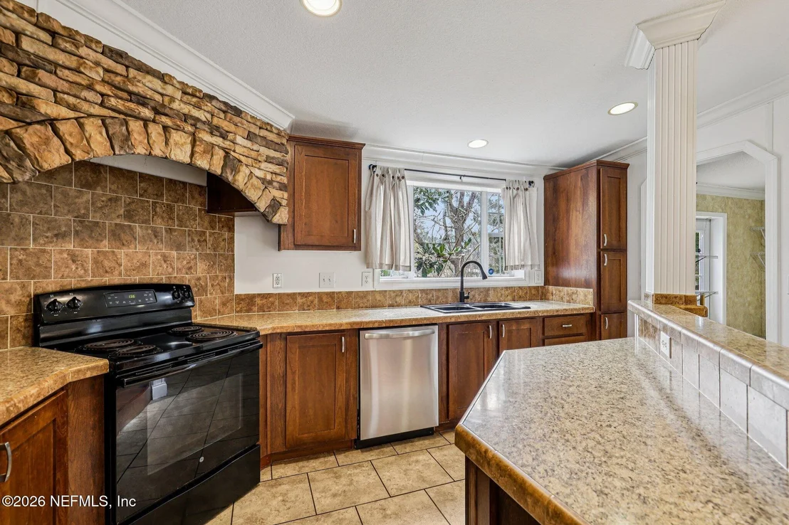 Photo of 13725 WEBB Road