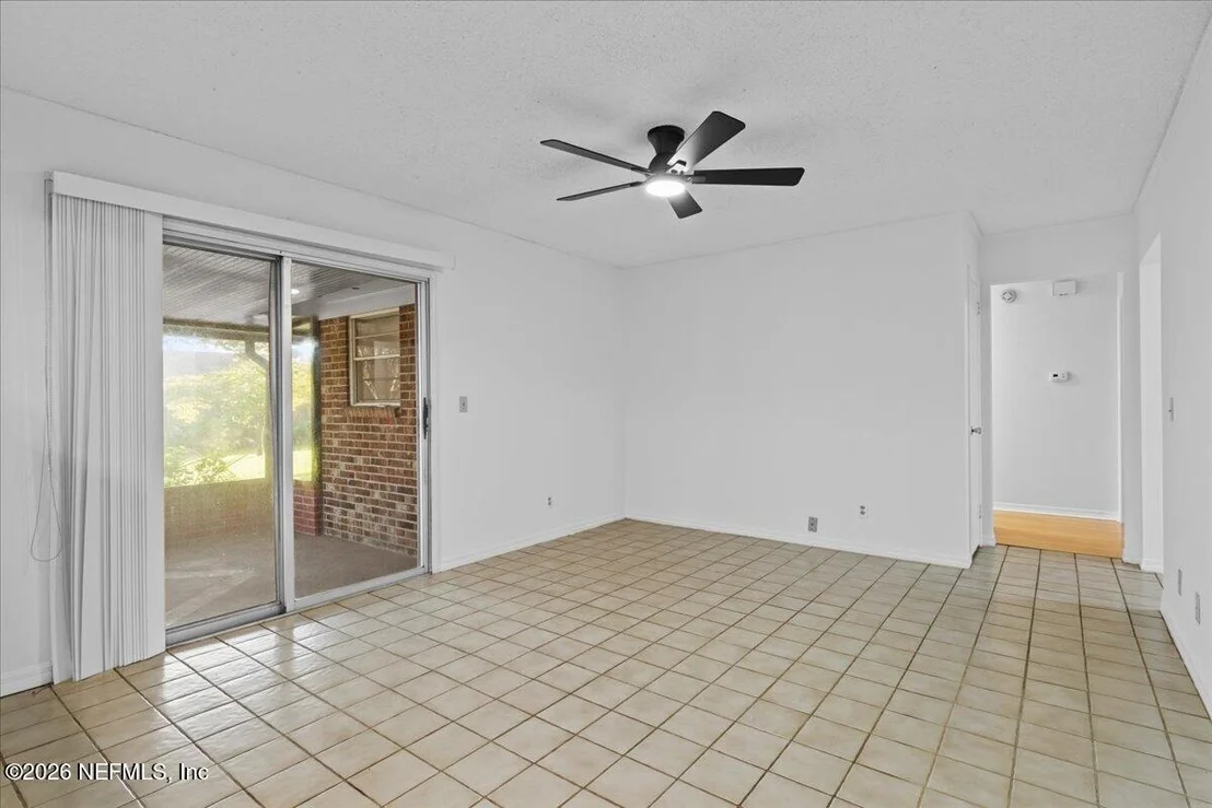 Photo of 186 FOXRIDGE Road