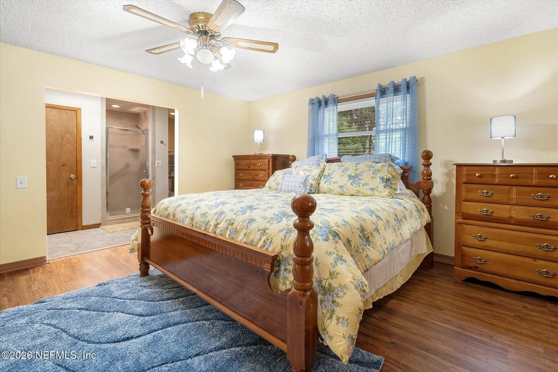Photo of 500 WALNUT Street